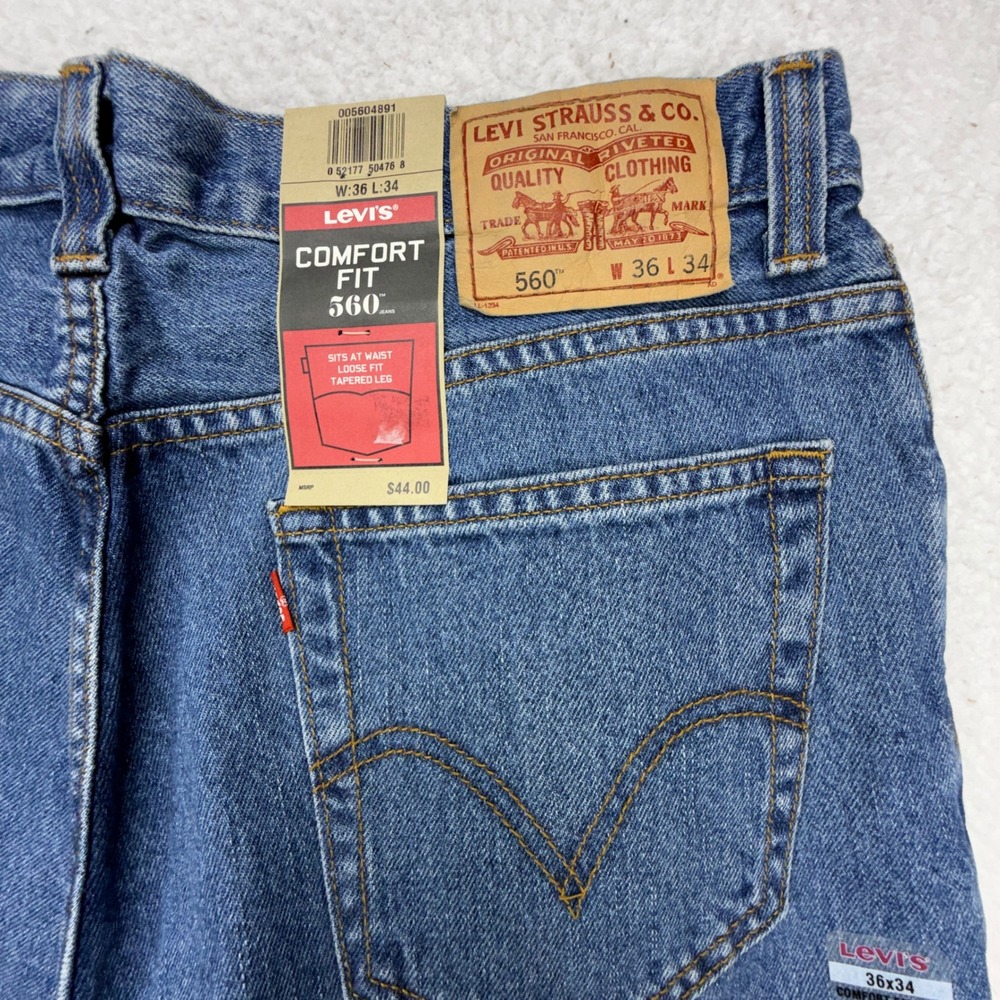 Vintage Levis 560 Loose Fit Tapered Leg Jeans Mens 36x34 Blue Denim NWT NOS